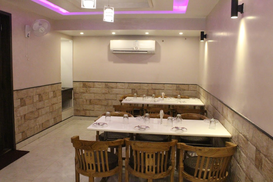 Om Vihar Restaurant - Best Restaurant in Kadamkuan