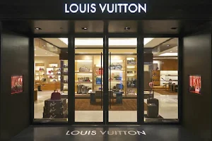 LOUIS VUITTON Tel-Aviv Store image