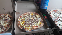 Plats et boissons du Pizzas à emporter Dino Pizza à Biarritz - n°2