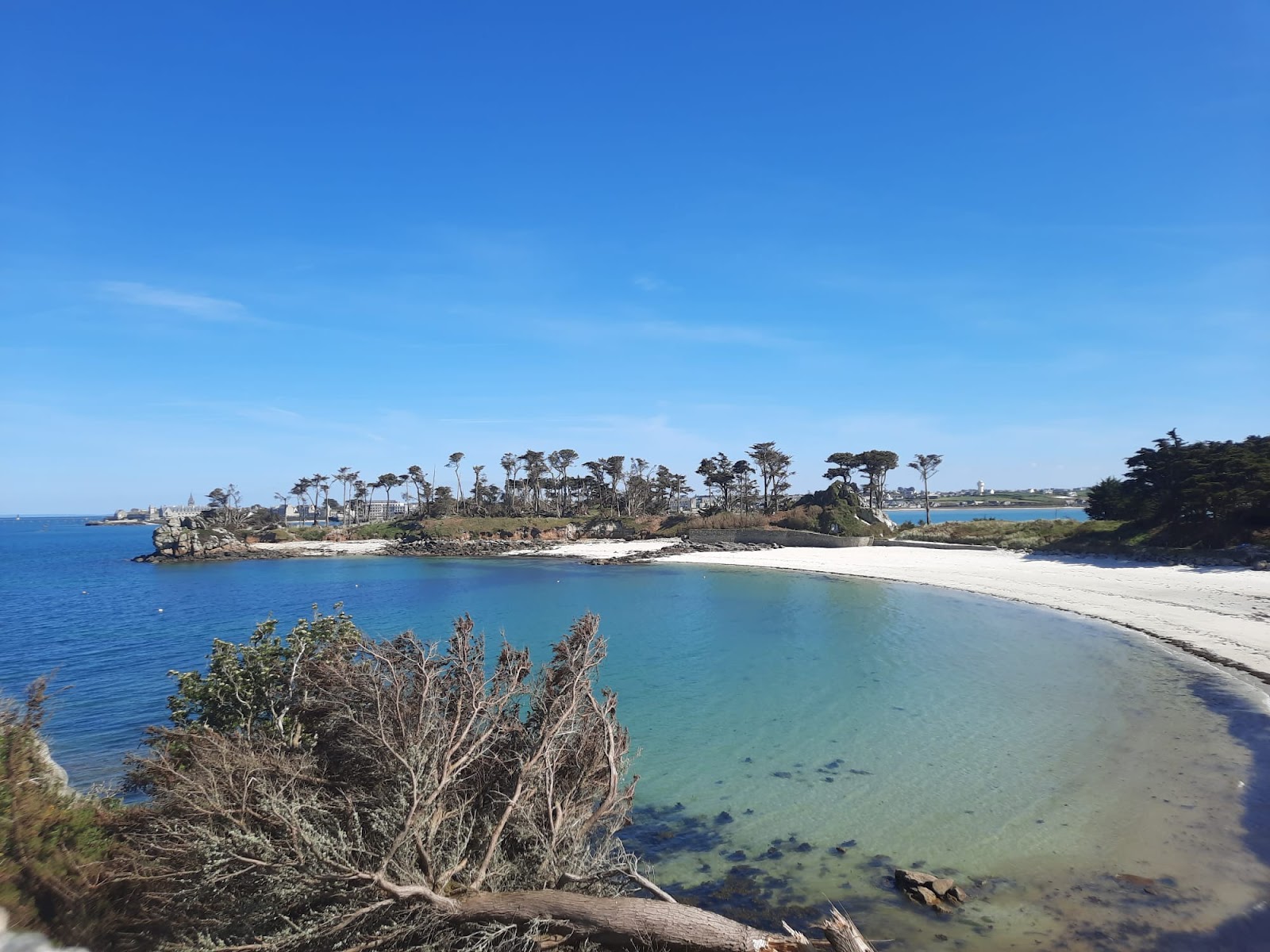 Photo de Perharidy Beach zone des équipements