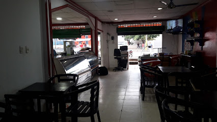 Panaderia, heladeria y restaurante Rossipan - Santa Cruz de Lorica, Lorica, Cordoba, Colombia