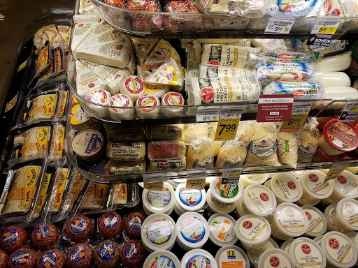 Grocery Store «Safeway», reviews and photos, 7301 Greenback Ln, Citrus Heights, CA 95621, USA