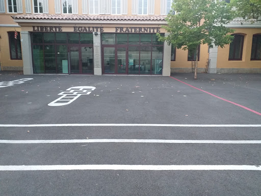 École primaire De Cotignac à Cotignac, Var