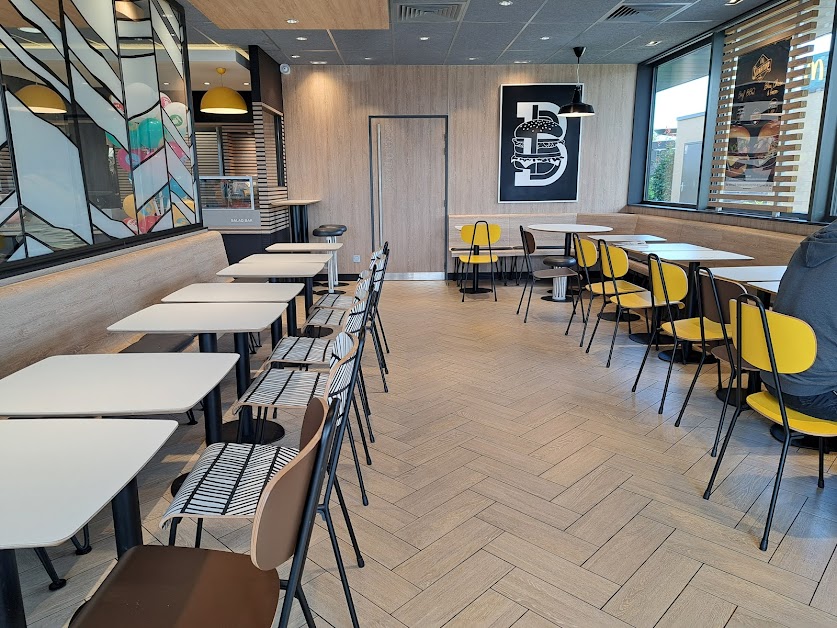 McDonald's à Villers-Bocage (Calvados 14)
