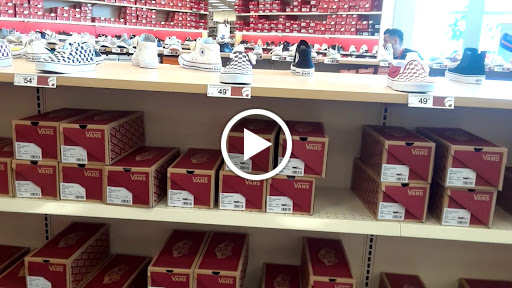 Shoe Store «Famous Footwear», reviews and photos, 2800 Campus Pkwy, Riverside, CA 92507, USA
