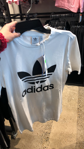 Sporting Goods Store «adidas Outlet Store Woodburn», reviews and photos, 1001 N Arney Rd Ste 400, Woodburn, OR 97071, USA