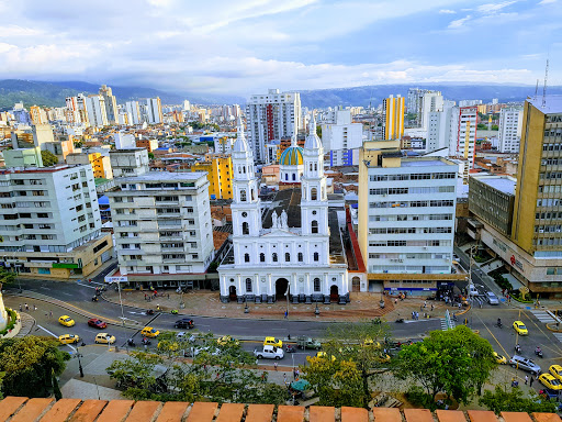 Hoteles cenas y espectaculos en Bucaramanga