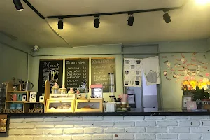 Ruth Cafe image