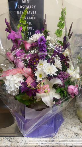 Florist «Petite Florist Bellmore Florist», reviews and photos, 2701 Pettit Ave, Bellmore, NY 11710, USA