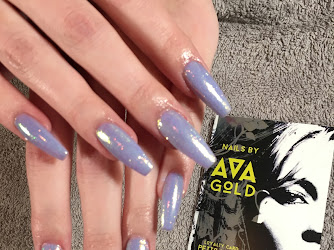 Nails By Ava Gold