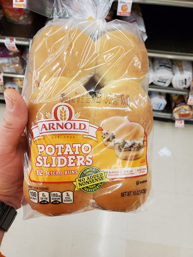 Grocery Store «Weis», reviews and photos, 883 Russell Ave, Gaithersburg, MD 20879, USA