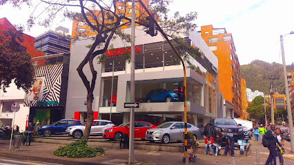 Vitrina Nissan Bogotá Calle 82
