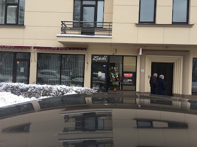 Photos of "Rozalija", ziedi un dāvanas
