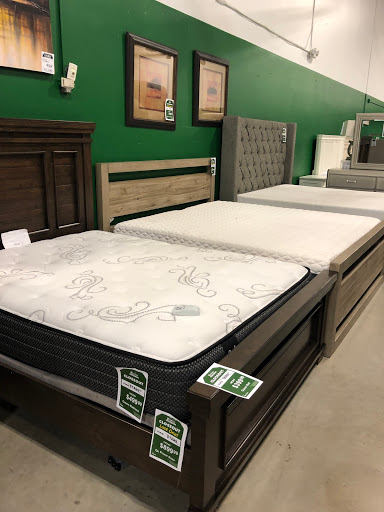 Furniture Store «Furniture On Consignment», reviews and photos, 4506 E 13th St N, Wichita, KS 67208, USA