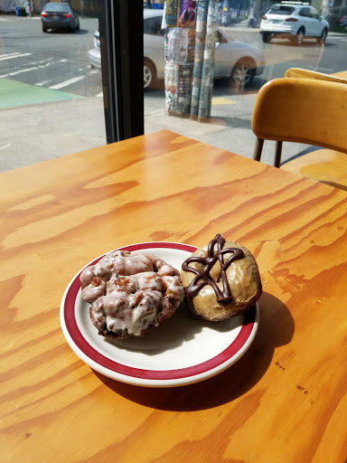 Donut Shop «Mighty-O Donuts Capitol Hill», reviews and photos, 1400 12th Ave, Seattle, WA 98122, USA