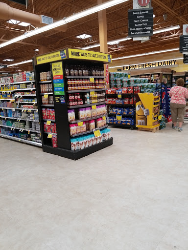 Supermarket «Price Chopper», reviews and photos, 2 Worcester Rd, Webster, MA 01570, USA