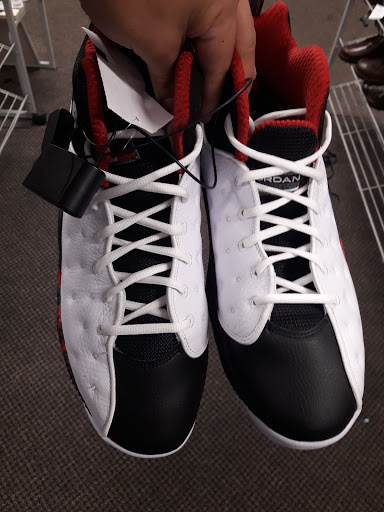 Clothing Store «Burlington Coat Factory», reviews and photos, 3684 U.S. 9, Freehold, NJ 07728, USA