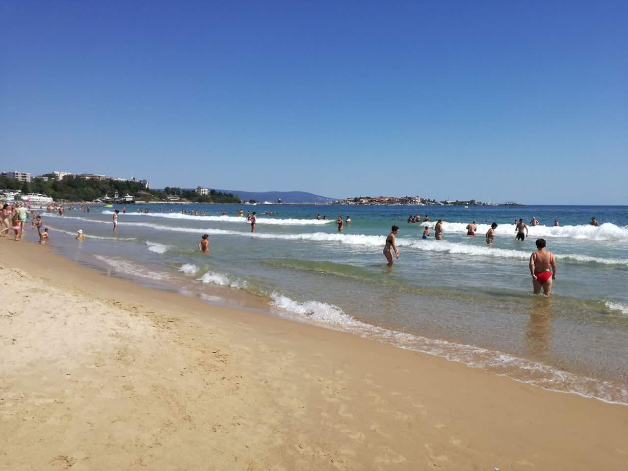 Photo de Nessebar nude beach avec sable fin blanc de surface