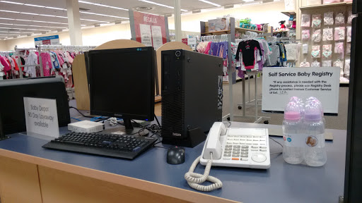 Clothing Store «Burlington Coat Factory», reviews and photos, 271 Cottage Grove Rd, Bloomfield, CT 06002, USA