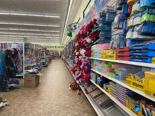 Dollar Store «Dollar Tree», reviews and photos, 1755 Mt Hood Ave #110, Woodburn, OR 97071, USA