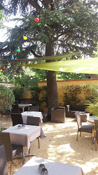 Atmosphère du Restaurant M'Com... à Chasse-sur-Rhône - n°3