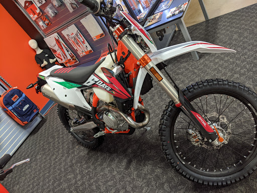 Motorcycle Dealer «B & B Sales & Services», reviews and photos, 343 Champ Blvd, Manheim, PA 17545, USA