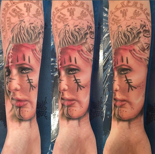 Explore cute flower tattoo ideas, creative tattoo ideas in Bethlehem, available at Studio 33 Piercings by Angi