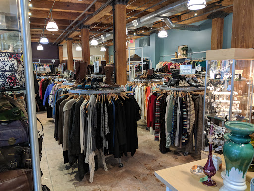 Thrift Store «Retique Store», reviews and photos, 190 N Broadway, Milwaukee, WI 53202, USA