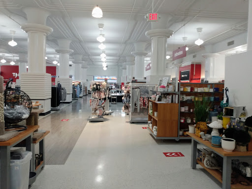 Department Store «T.J. Maxx», reviews and photos, 50 N Illinois St, Indianapolis, IN 46204, USA