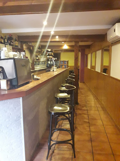 Cafe Codigos - C. Joaquín Costa, 16, 22400 Monzón, Huesca, Spain