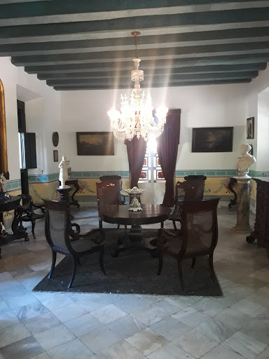 Palacio de la Artesania Casa Del Habano