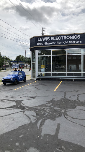 Electronics Store «Lewis Electronics», reviews and photos, 3536 Lee Rd, Cleveland, OH 44120, USA