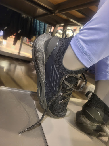 Clothing Store «Under Armour Factory House», reviews and photos, 3939 S Interstate Hwy 35 #650, San Marcos, TX 78666, USA