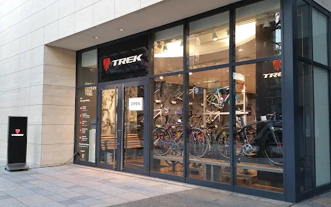 Trek Store Roppongi image