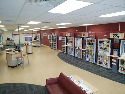 Cell Phone Store «Verizon Authorized Retailer, TCC», reviews and photos, 2100 Dixwell Ave, Hamden, CT 06514, USA