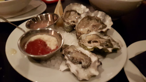 Movie Theater «Regal Cinemas Fox Tower 10», reviews and photos, 846 SW Park Ave, Portland, OR 97205, USA