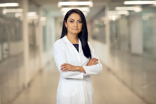Dra. Grace Salazar, Infectólogo Quito