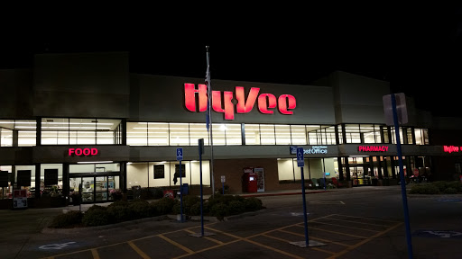 Supermarket «Hy-Vee», reviews and photos, 2100 N Broadway, Yankton, SD 57078, USA