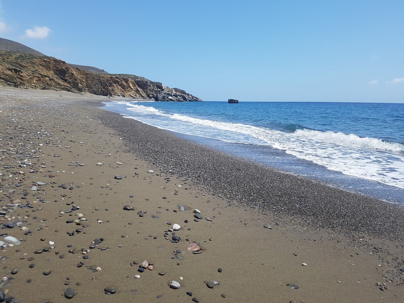 Photo de Trypiti beach - endroit populaire parmi les connaisseurs de la détente