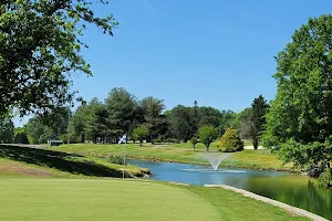 Glen Oaks Golf Club image