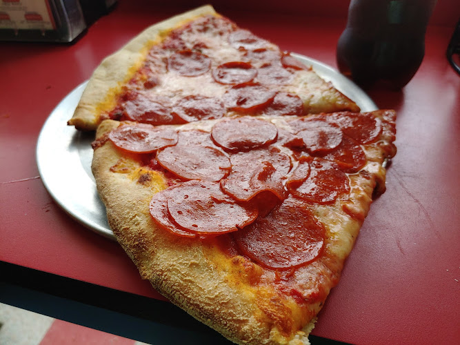 #4 best pizza place in Pasadena - 1978 New York Pizzeria