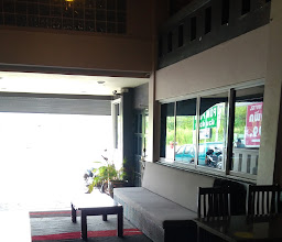 Highway Hotel photo