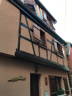 La Petite Maison du Bonheur à Zellenberg