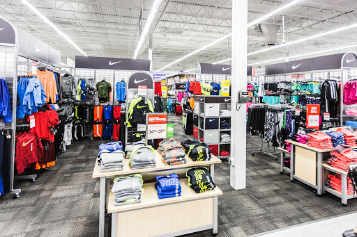 Sporting Goods Store «Academy Sports + Outdoors», reviews and photos, 14260 Manchester Rd, Manchester, MO 63011, USA