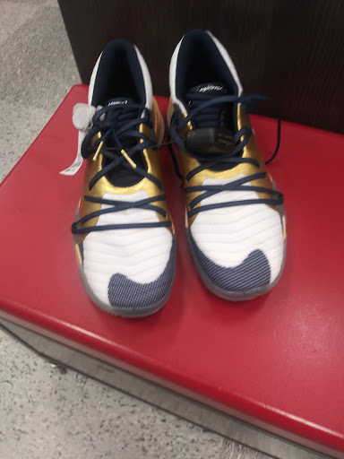 Clothing Store «Ross Dress for Less», reviews and photos, 11840 W 95th St, Overland Park, KS 66214, USA