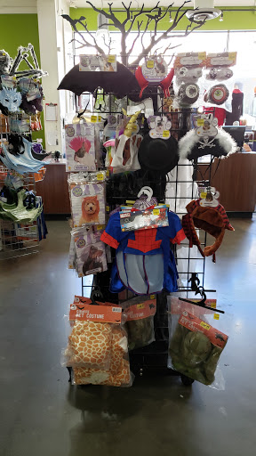 Thrift Store «Goodwill South Lake Union», reviews and photos, 411 Westlake Ave N, Seattle, WA 98109, USA