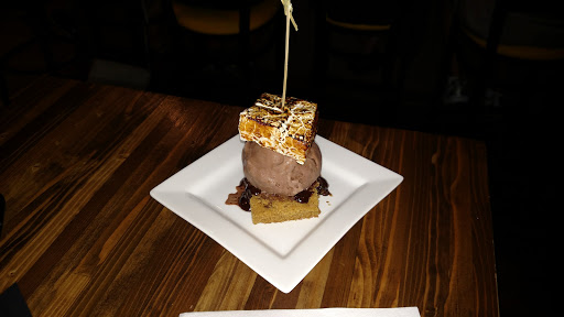 Restaurant «BROWNDOG Barlor», reviews and photos, 33314 Grand River Ave, Farmington, MI 48336, USA