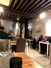 Atmosphère du Restaurant français La Bonne Humm Heure à Chalon-sur-Saône - n°12