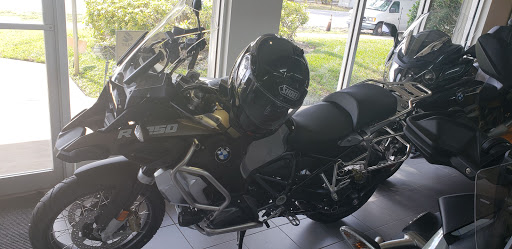 BMW Motorcycle Dealer «BMW Motorcycles Fort Lauderdale», reviews and photos, 4201 Peters Rd, Plantation, FL 33317, USA