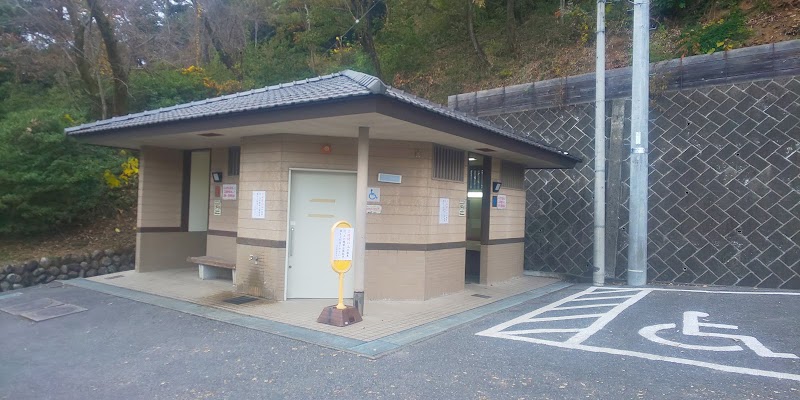 織姫神社前公衆トイレ